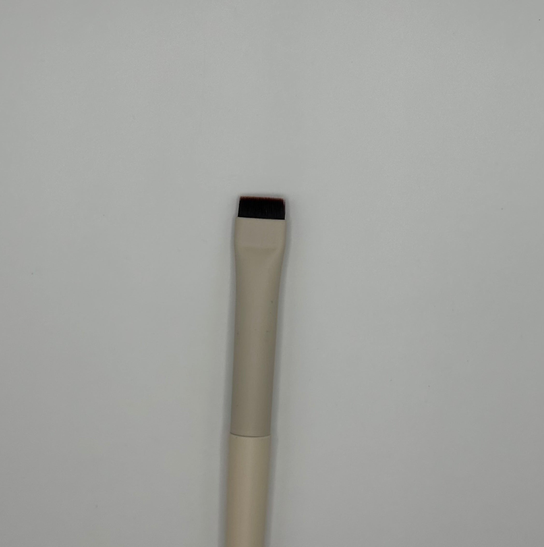 Flat brush