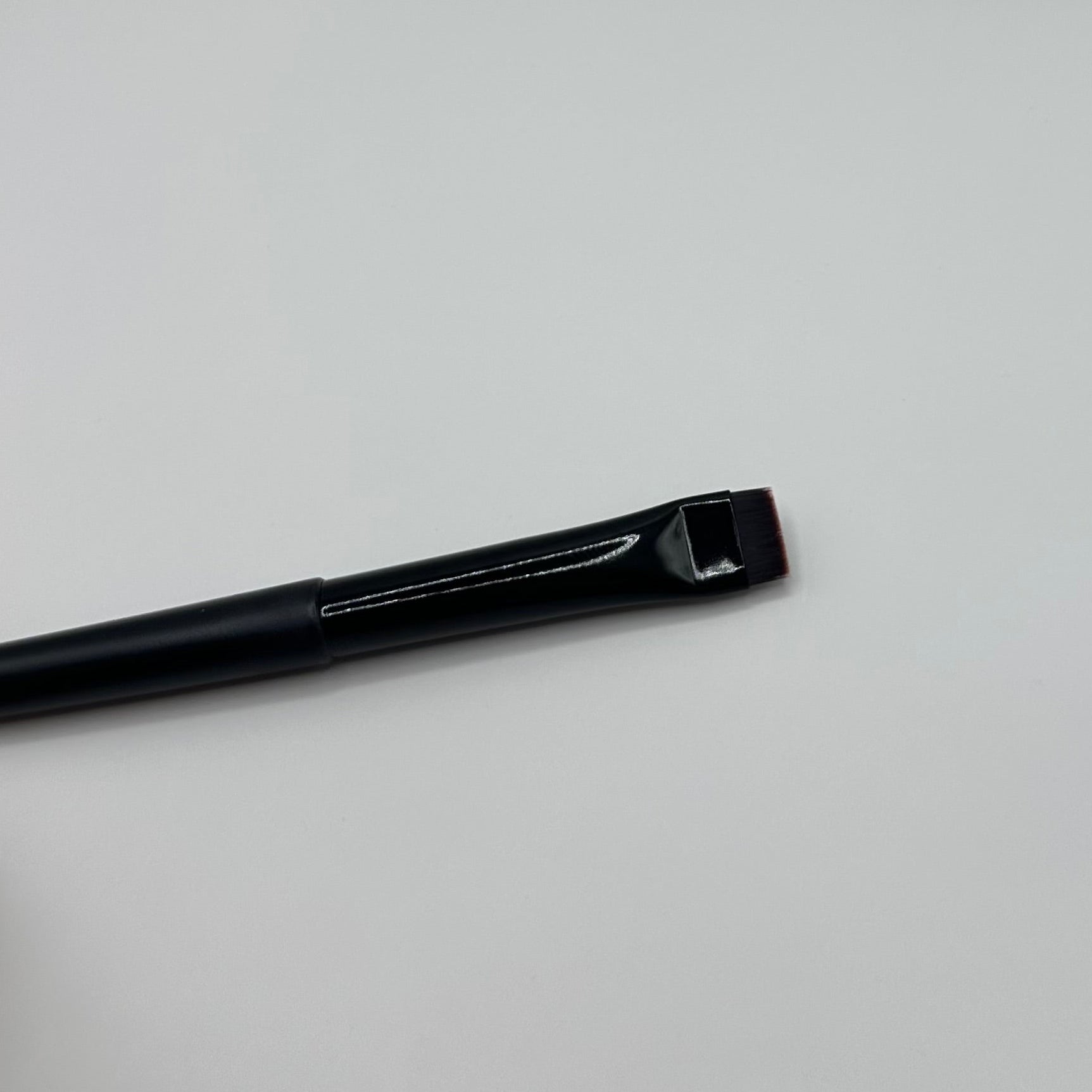Flat brush
